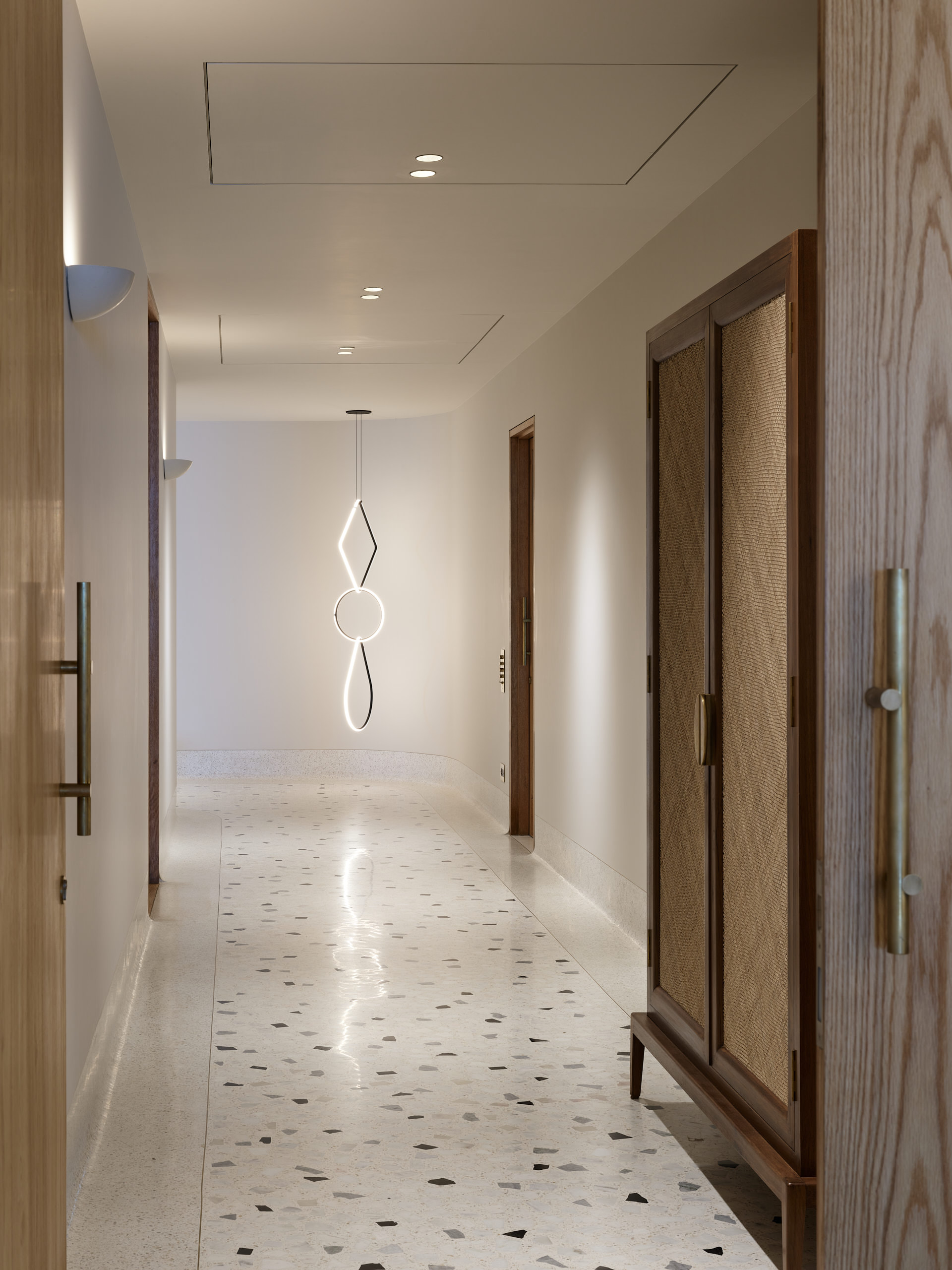 Case Design - Home in Worli